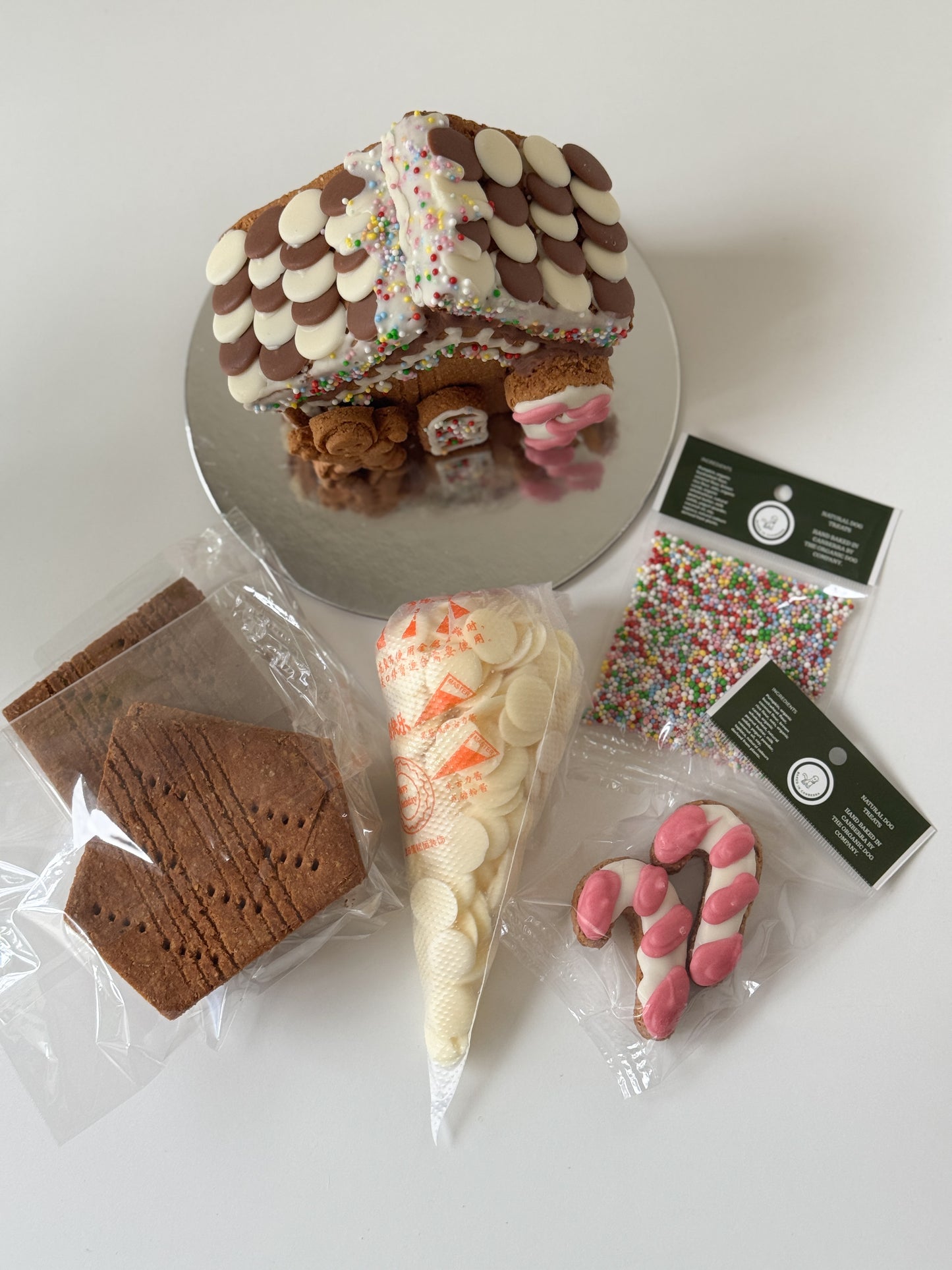 CHRISTMAS GINGERBREAD HOUSE KIT (PRE ORDER)
